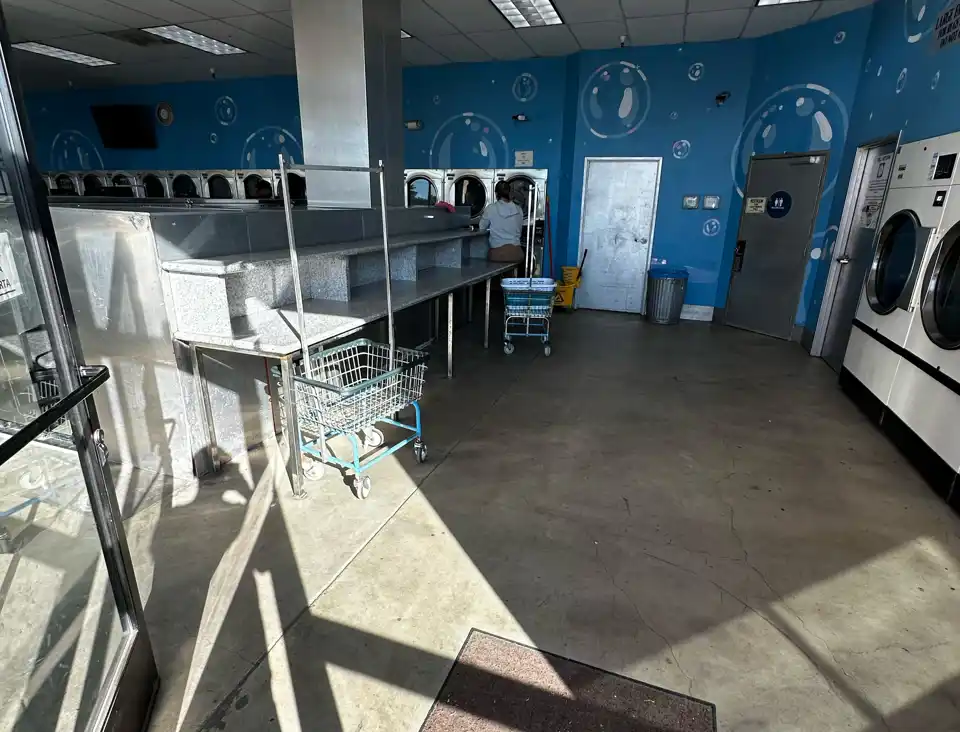 Big Bubbles Laundry Side Entrance